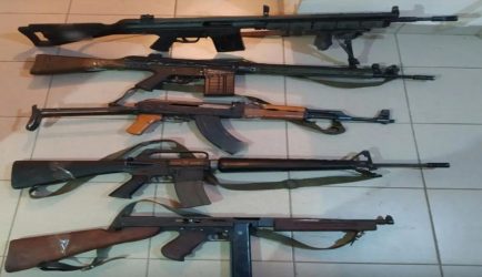 EΛΑΣ: Η ανακοίνωση για το “οπλοστάσιο” στην Φλώρινα με τα 29 όπλα και τα 72 κιλά πυρίτιδας (ΦΩΤΟ)