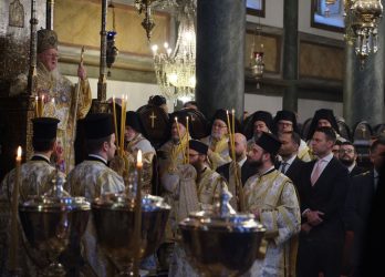 Θεοφάνεια: Κασσελάκης και Ανδρουλάκης στη Θεία Λειτουργία στο Φανάρι (ΒΙΝΤΕΟ)