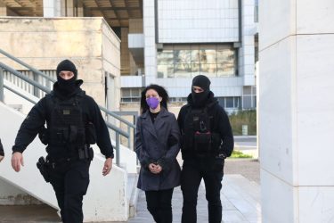 Κολωνός: «Απαράδεκτη η εισαγγελική πρόταση», λέει ο δικηγόρος της μητέρας της 12χρονης (ΒΙΝΤΕΟ)