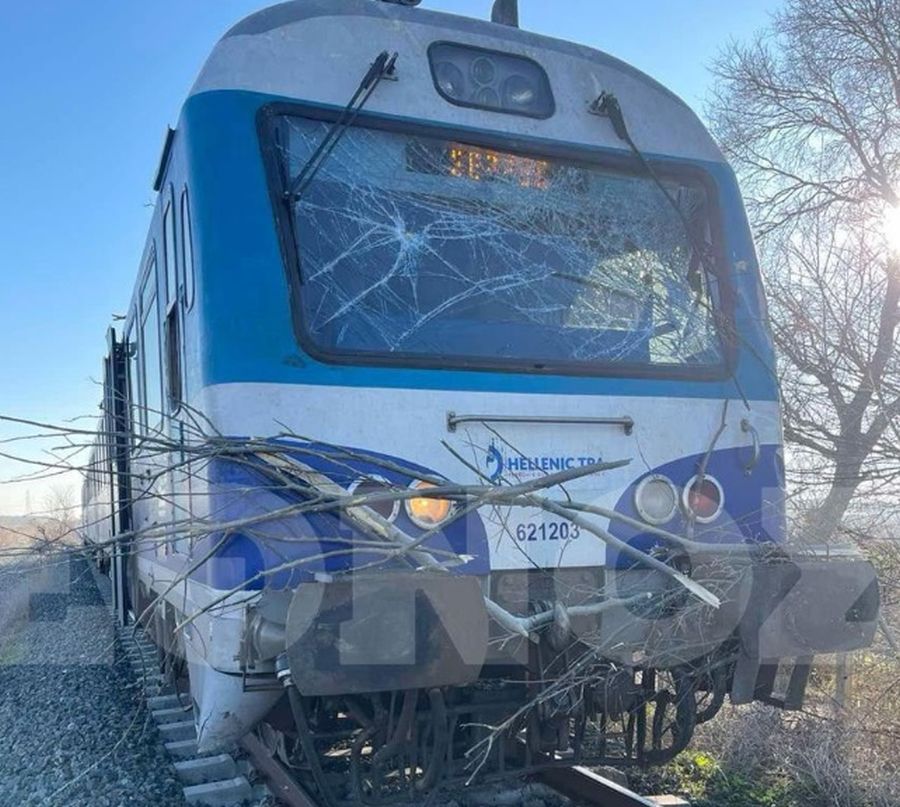 τρένο πρόσκρουση σε δέντρο Θεσσαλονίκη