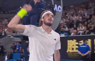 Australian Open: Στον τρίτο γύρο με ανατροπή ο Τσιτσιπάς (ΒΙΝΤΕΟ)