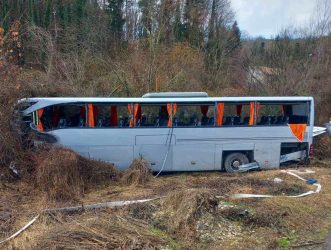 Βουλγαρία: Σοκάρει επιβάτης του πούλμαν που τράκαρε με νταλίκα – «Είχαμε δύο ατυχήματα, ήταν απίστευτα αγχωτικό»