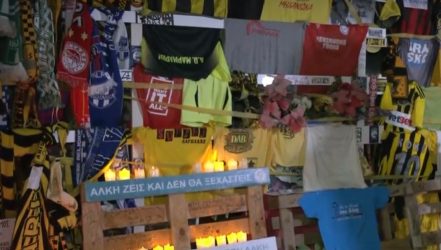 Θεσσαλονίκη: Αναψαν 19 κεριά στις 00:19 στη μνήμη του Αλκη Καμπανού (ΒΙΝΤΕΟ)