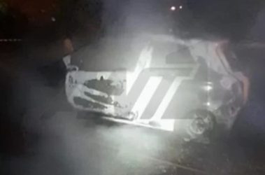 Μάνδρα: “Γάζωσαν” επιχειρηματία – Εντοπίστηκε απανθρακωμένος μέσα σε αυτοκίνητο