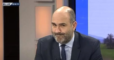 Δημήτρης Μαρκόπουλος: Ελαβε στον “αέρα” εκπομπής απειλητικό μήνυμα με φωτογραφίες των παιδιών του (ΒΙΝΤΕΟ)
