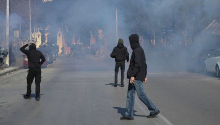 Θεσσαλονίκη: Πεδίο μάχης το ΑΠΘ – Επεισόδια με χημικά και πέτρες (ΦΩΤΟ)