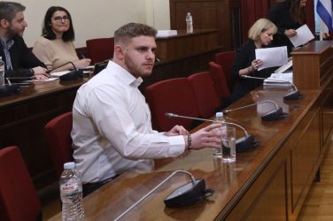 Τέμπη: Συγκλονίζει μαρτυρία φοιτητή που επέζησε – «Καιγόμουν από τις λαμαρίνες»