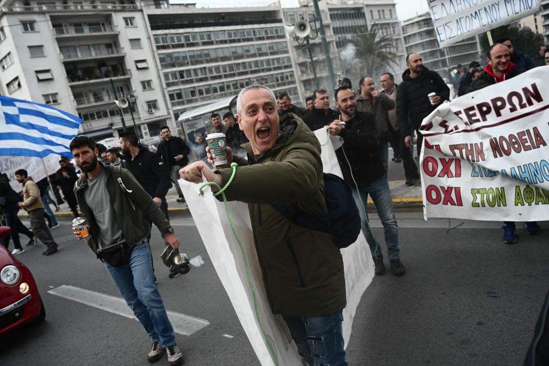 Σύνταγμα μελισσοκόμοι συλλαλητήριο 