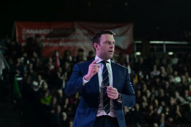 Κασσελάκης στο συνέδριο του ΣΥΡΙΖΑ: “Βρείτε μου αντίπαλο και πάμε σε νέες εκλογές” (ΒΙΝΤΕΟ & ΦΩΤΟ)