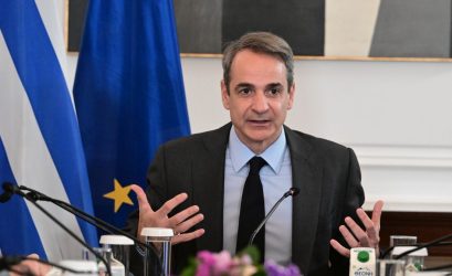 Κυριάκος Μητσοτάκης: “Αυξάνεται στα 830 ευρώ ο κατώτατος μισθός”