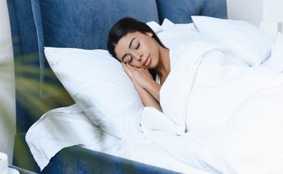 Δυσκολεύεστε να κοιμηθείτε; 8 τεχνικές αναπνοής που θα σας ηρεμήσουν 