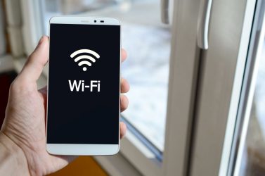 Γιατί να απενεργοποιείται το WiFi του κινητού όταν φεύγετε από το σπίτι