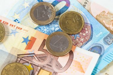 Συντάξεις Φεβρουαρίου: Αντίστροφη μέτρηση για τις πληρωμές