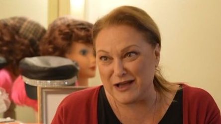 Ρένια Λουιζίδου: “Νομίζω ότι δεν πιστεύω στον Θεό, πιστεύω στο δίκαιο και στο καλό”