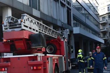 Ανησυχία στην ΕΛΑΣ για ολική επαναφορά της τρομοκρατίας μετά την έκρηξη στο υπουργείο Εργασίας (ΒΙΝΤΕΟ)