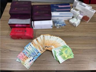 Θεσσαλονίκη: 34χρονη έκανε το σπίτι της ιατρείο αισθητικής και παρείχε παράνομα φαρμακευτικά σκευάσματα