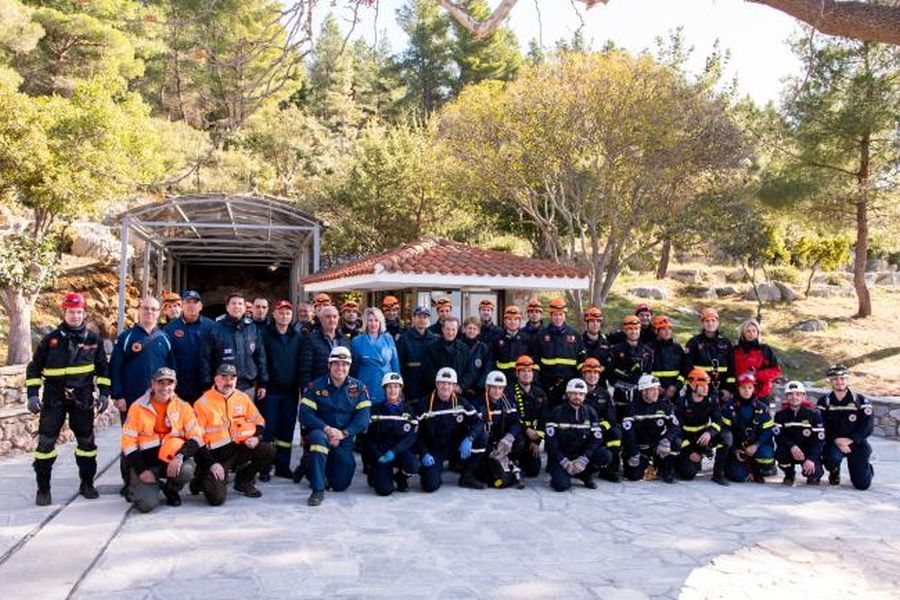 Χαλκιδική: Ασκηση σπηλαιοδιάσωσης στα Πετράλωνα