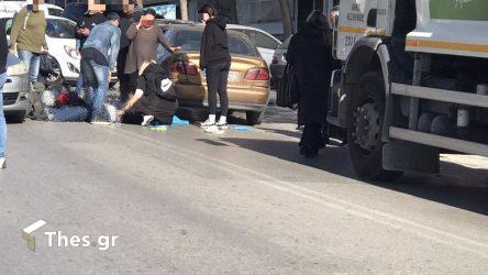 Τροχαίο ατύχημα στην Καυτανζόγλου – Σφοδρή σύγκρουση ΙΧ με μηχανάκι (ΦΩΤΟ)