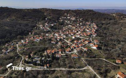 Βερτίσκος ορεινό χωριό Θεσσαλονίκη Δήμος Λαγκαδά πανοραμική από ψηλά φωτογραφία με drone