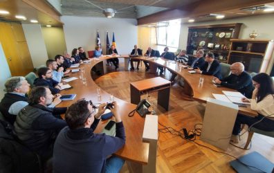 Αγγελούδης: “Θέλουμε να στηρίξουμε την αγορά του κέντρου” – Τι θα γίνει με τις φορτοεκφορτώσεις