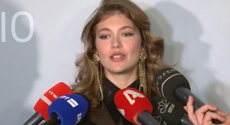 Κλέλια Ανδριολάτου: «Θαυμαστής πήγε να με φιλήσει στο στόμα – Του είπα “δεν γίνεται αυτό”» (ΒΙΝΤΕΟ)