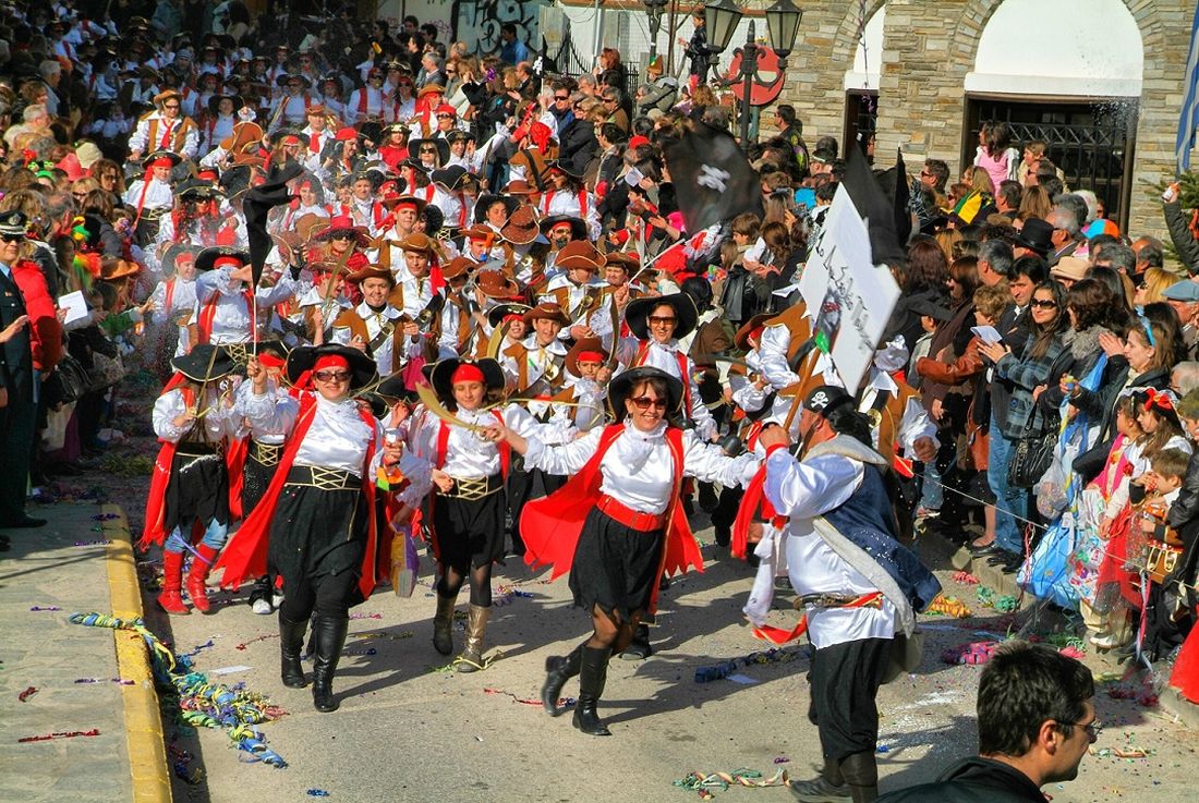 Καρναβάλι Πολυγύρου Χαλκιδική πεζοπόρα τμήματα απόκριες