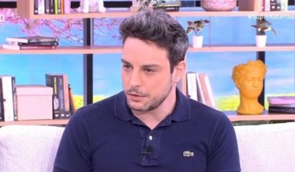 Αρης Μακρής: «Προκαλώ την Αννα Μαρία Βέλλη να πει ποιος είναι ο κακοποιητής”