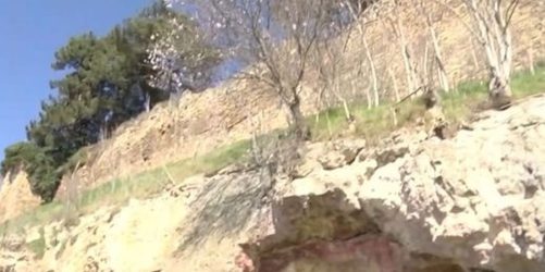 Πρωτόγονες συνθήκες για πέντε οικογένειες που ζουν σε σπηλιές στο Διδυμότειχο