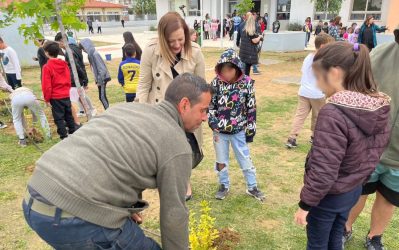 Δήμος Δέλτα: Δενδροφύτευση στην αυλή του 2ου Δημοτικού Σχολείου Νέας Μαγνησίας (ΦΩΤΟ)