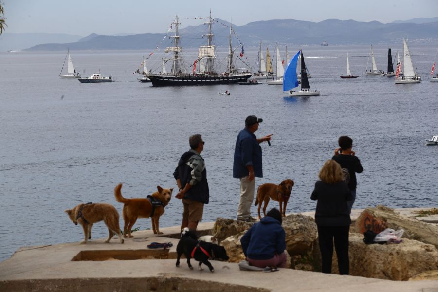 Αναχώρησε η Ολυμπιακή Φλόγα για την Μασσαλία με το θρυλικό "Belem"
