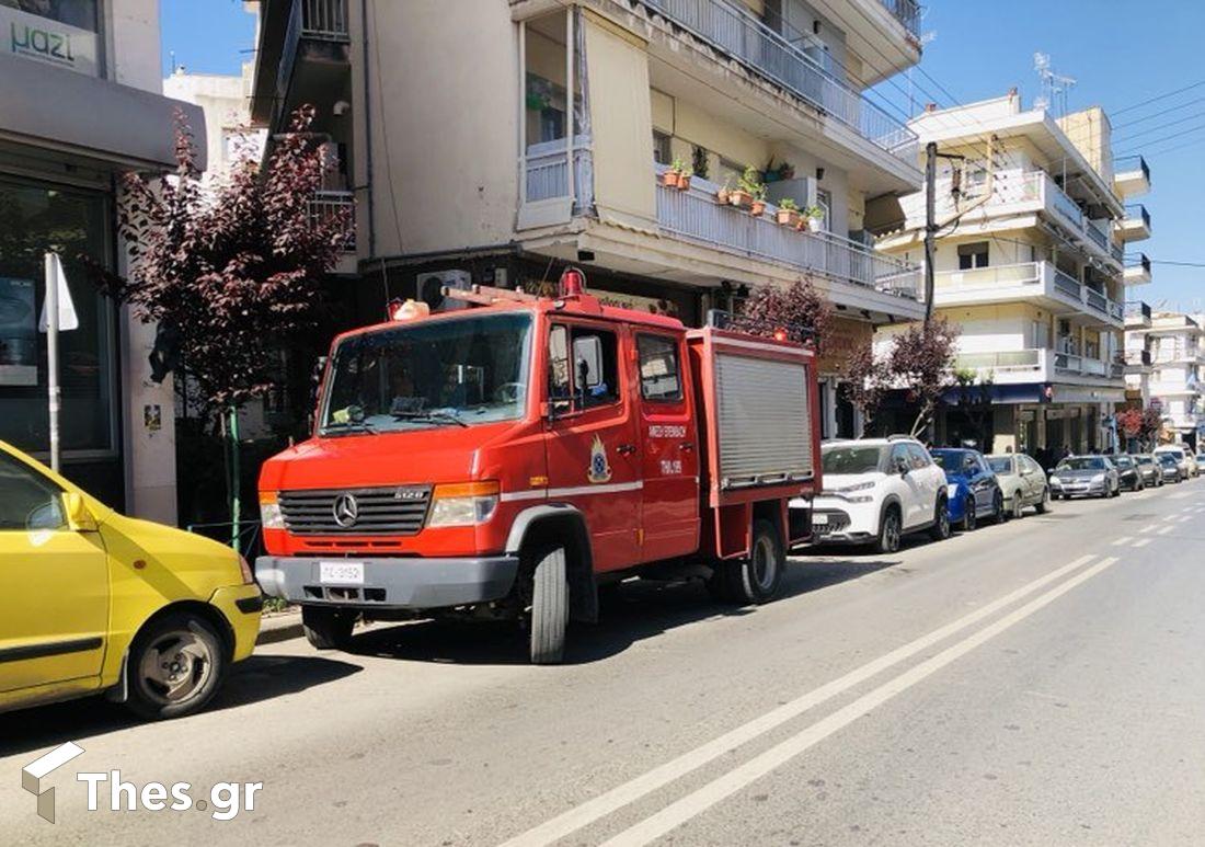 φωτιά στη Θεσσαλονίκη πυροσβεστικό όχημα