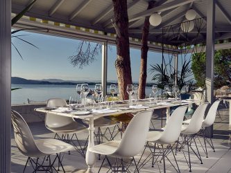 Εστιατόρια στη Θεσσαλονίκη και τη Χαλκιδική βραβεύτηκαν με Χρυσό Σκούφο