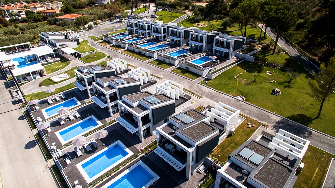 Crystal villas and suites Resort Chalkidiki Halkidikim summer greece vacation Πολύχρονο Χαλκιδική διακοπές ξενοδοχείο