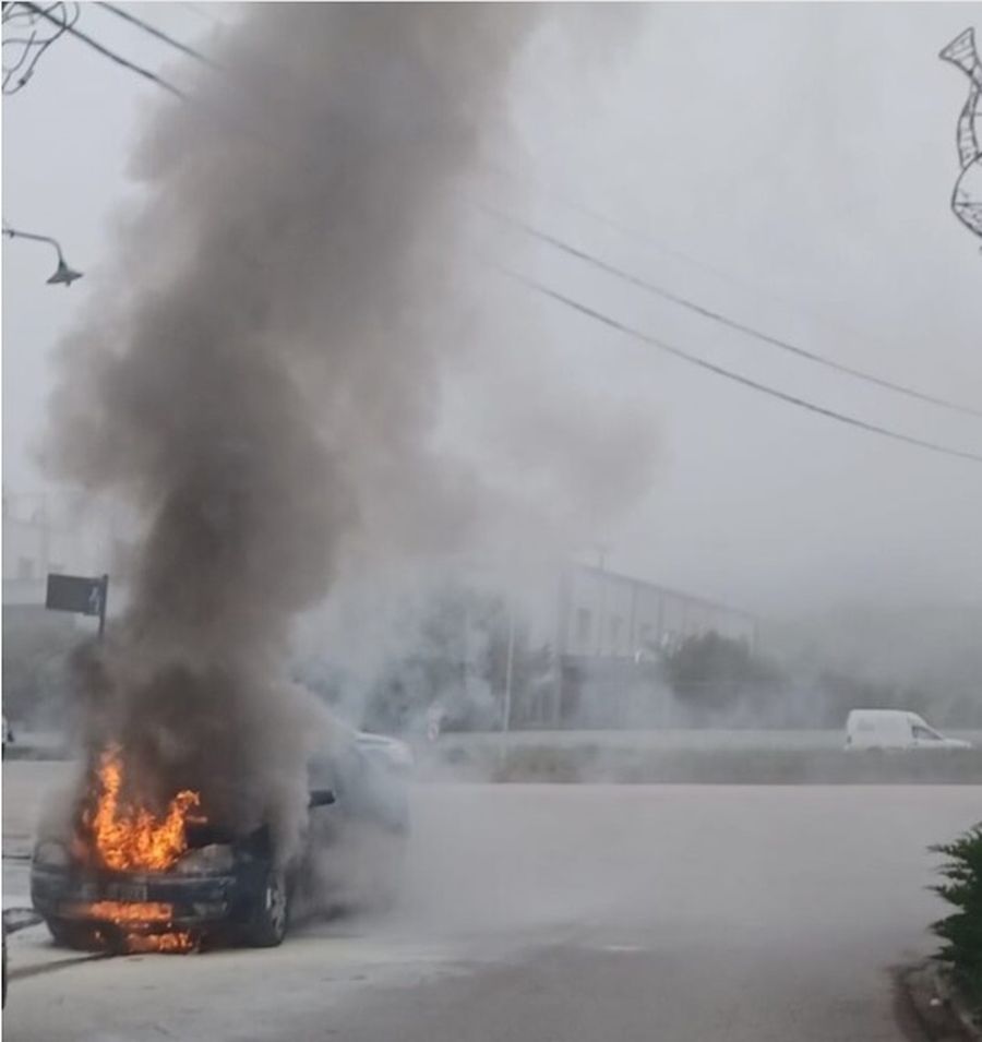 φωτιά αυτοκίνητο Θεσσαλονίκη 