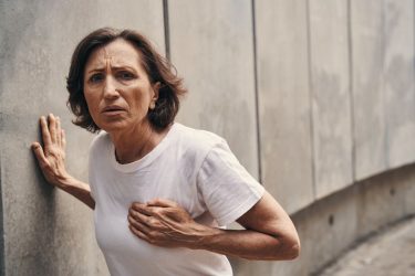 Καρδιακή ανακοπή: Τα βασικά συμπτώματα που πρέπει να προσέξετε