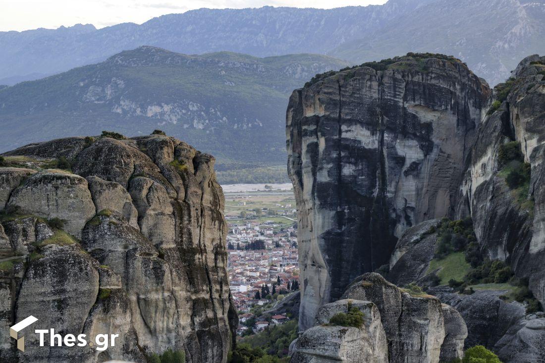 βράχοι θέα Meteora view Καλαμπάκα