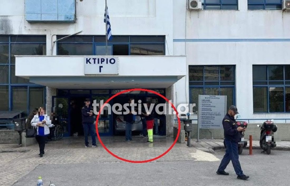 αυτοκίνητο κατέληξε στο Ιπποκράτειο στη Θεσσαλονίκη 