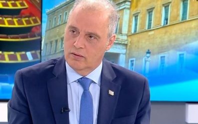 Βελόπουλος: “Ο Μητσοτάκης παγίδευσε τον Ιερώνυμο και τον εργαλειοποιεί” (ΒΙΝΤΕΟ)