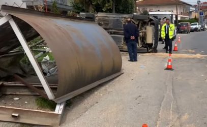 Τραγωδία στη Βέροια: Δύο νεκρές μετά από πρόσκρουση αυτοκινήτου σε στάση λεωφορείου