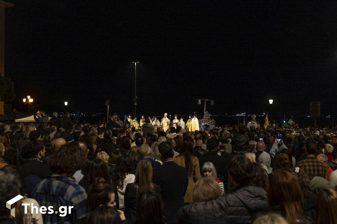Συνάντηση 5 επιταφίων Πλατεία Αριστοτέλους Θεσσαλονίκη Μεγάλη Παρασκευή εικόνα από drone