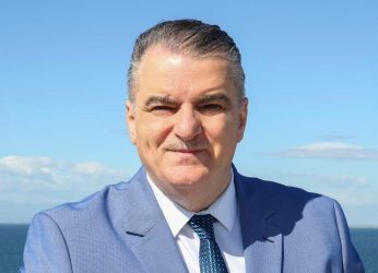 Νίκος Πετρουλάκης