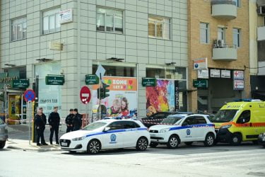 Δολοφονία στο Μενίδι: Δίωξη για ανθρωποκτονία από πρόθεση σε ήρεμη ψυχική κατάσταση στον 50χρονο