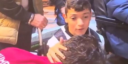 Συγκινητική πρωτοβουλία από τον ΠΑΟΚ: Αναλαμβάνει τα έξοδα για να σταθεί στα πόδια του ο μικρός Γιαννάκης