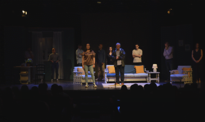 "Εικοστή Ογδόη": Ενα θέατρο ντοκουμέντο με μαρτυρίες επιζώντων και συγγενών θυμάτων των Τεμπών στο Θέατρο Αμαλία