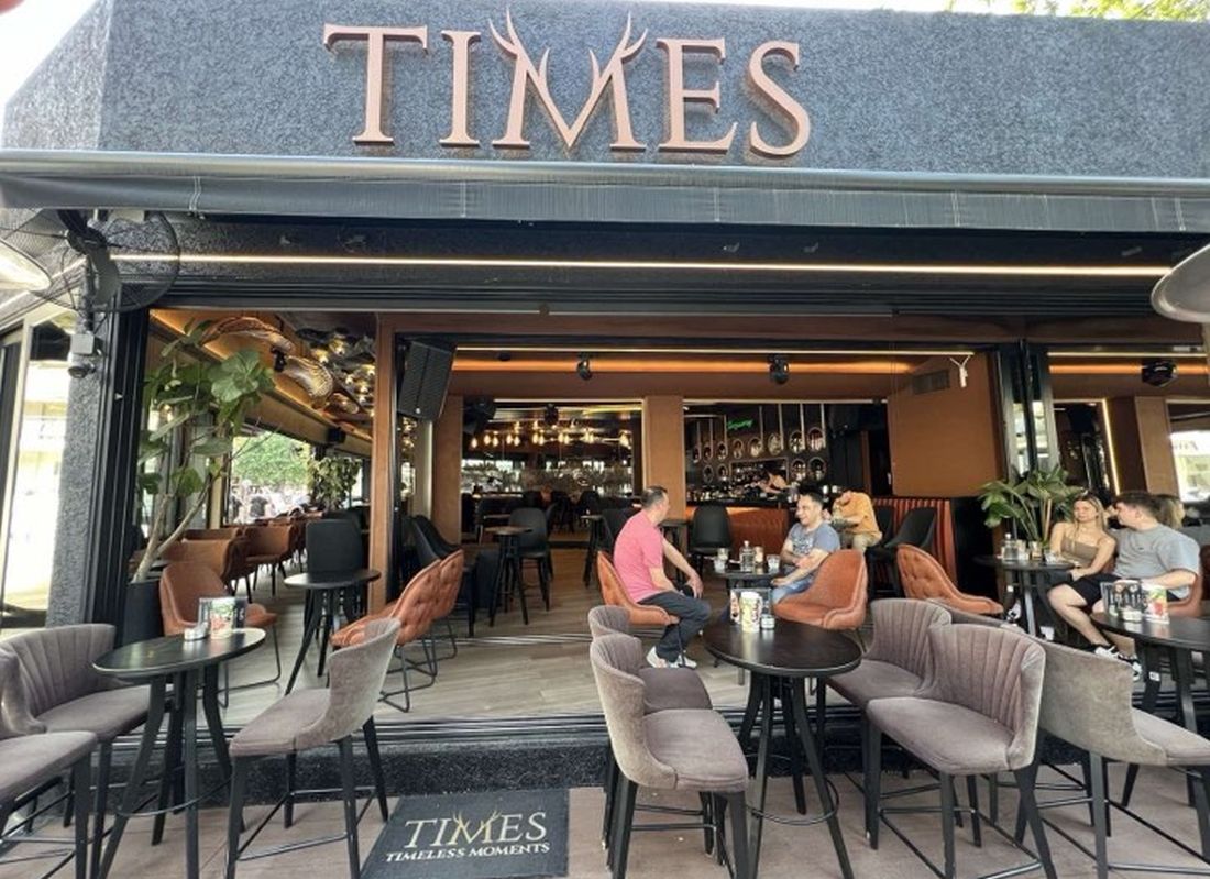 Times καφέ στην Πολίχνη Θεσσαλονίκης