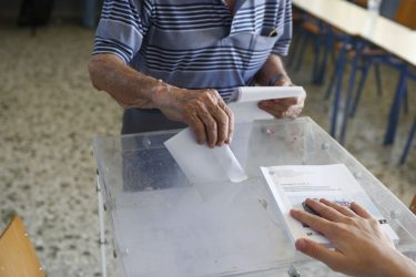 Η πρώτη δημοσκόπηση μετά τις Ευρωεκλογές: Οι συσχετισμοί και η κεντροαριστερά (ΒΙΝΤΕΟ)