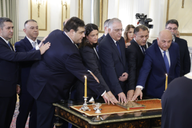 Η ορκωμοσία της νέας κυβερνητικής σύνθεσης (ΒΙΝΤΕΟ & ΦΩΤΟ)