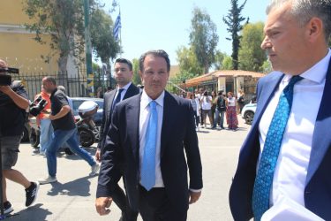Καταγγελία πρώην κατάδικου: “Πλήρωσα τον Λύτρα πουλώντας το σπίτι μου στη γυναίκα του” (ΒΙΝΤΕΟ)
