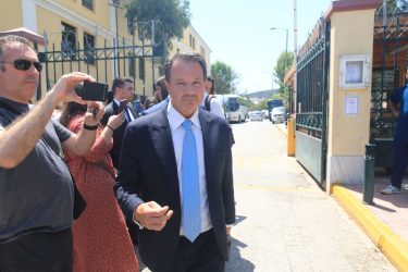 Απόστολος Λύτρας: Ανταλλάσσει μανιωδώς τηλεκάρτες για τσιγάρα στη φυλακή