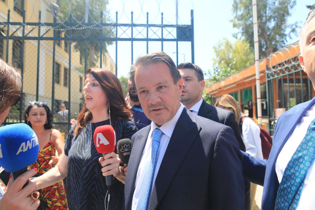 Απολογία στον ανακριτή του ποινικολόγου που κατηγορείται για ενδοοικογενειακή βία, Δευτέρα 17 Ιουνίου 2024.